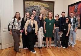 Universitarios de la Fernando Pessoa visitan el Parlamento de Canarias