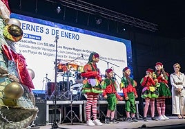Multitudinaria bienvenida a la Navidad en Mogán