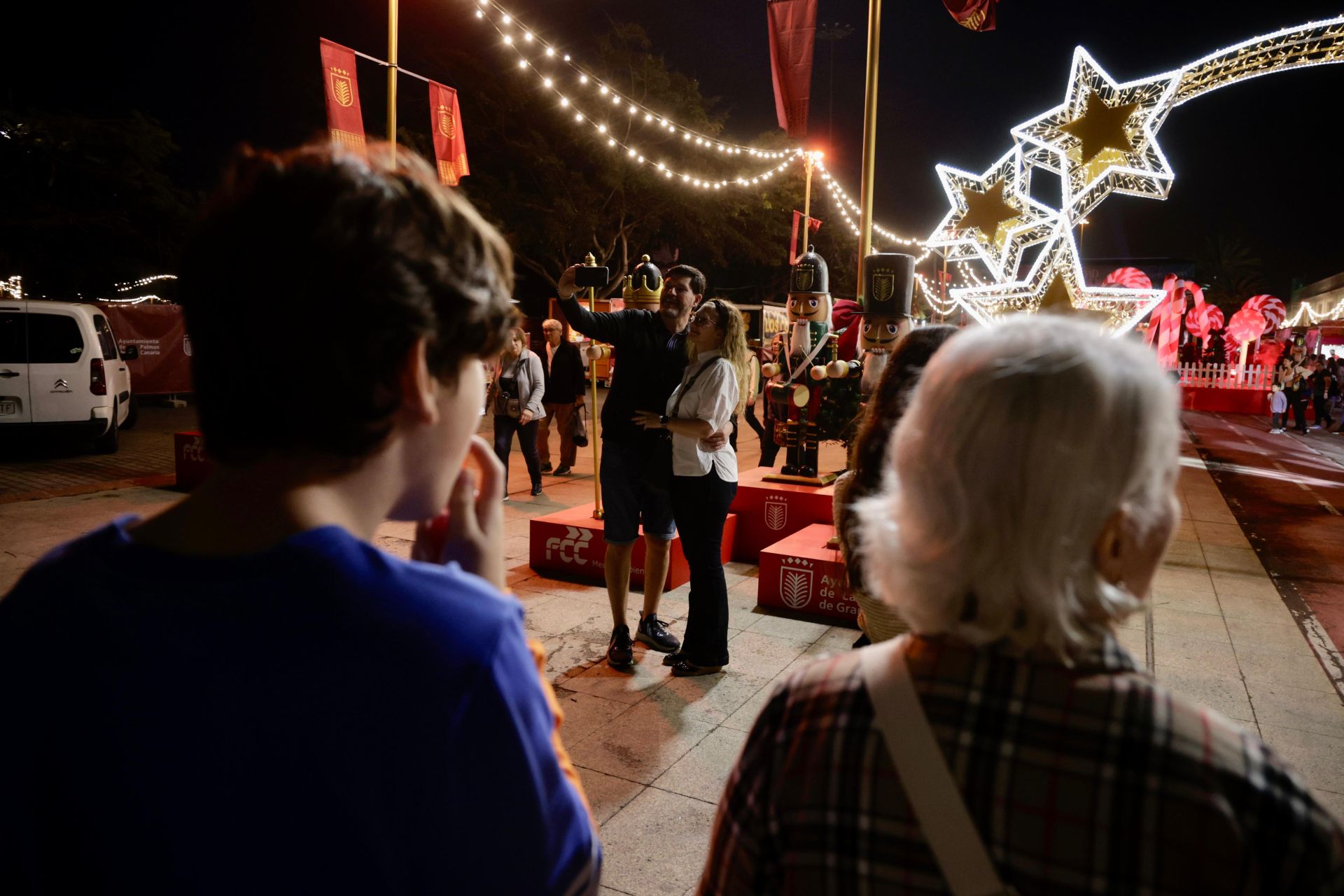 El primer día de la feria de Navidad en la capital grancanaria, en imágenes