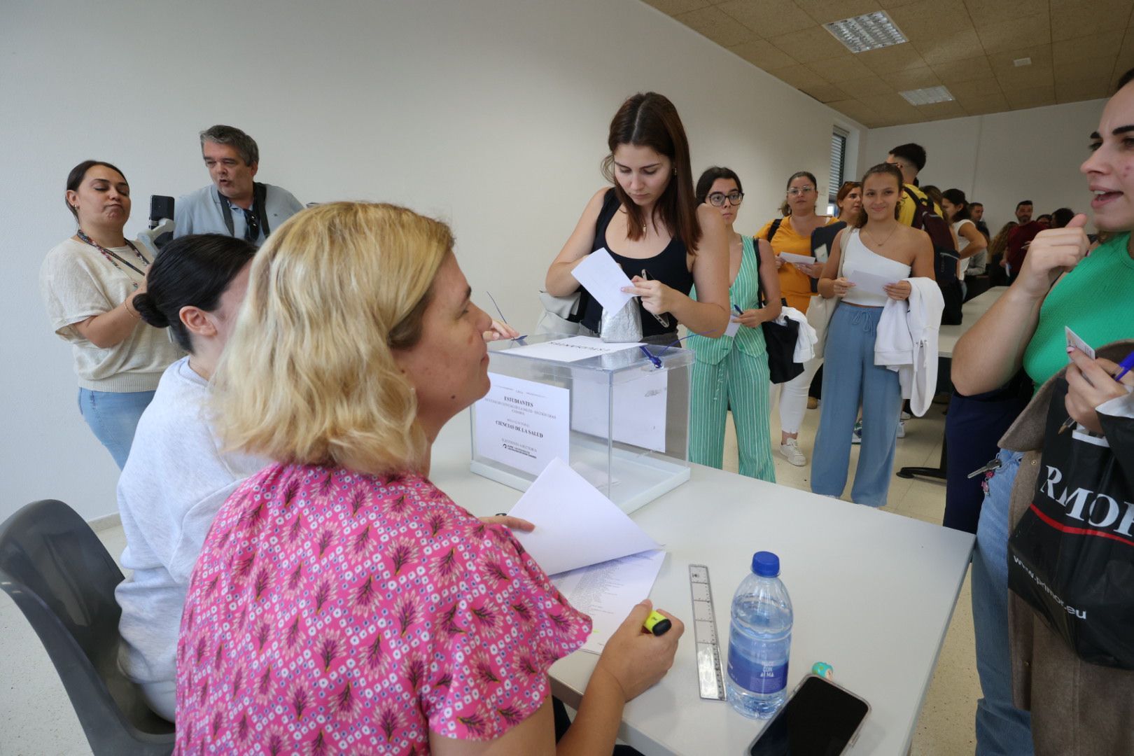 Las imágenes de la participación en las elecciones de la ULPGC al Rectorado