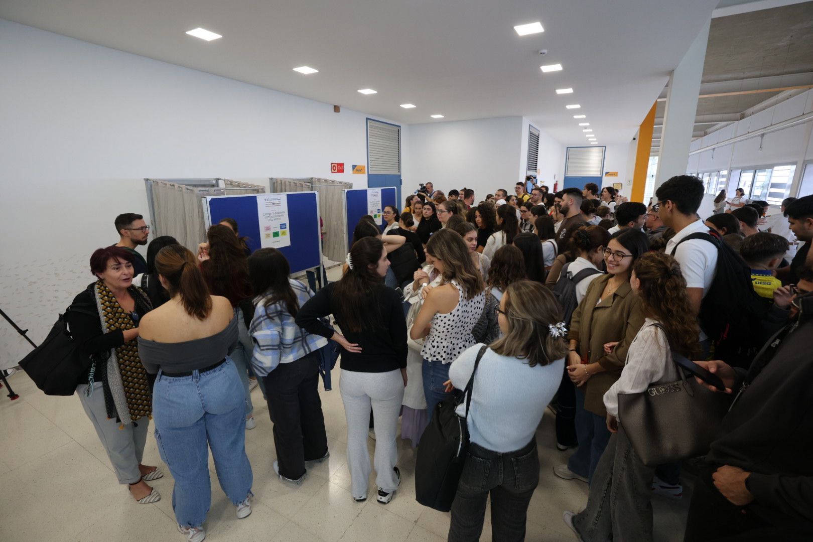 Las imágenes de la participación en las elecciones de la ULPGC al Rectorado