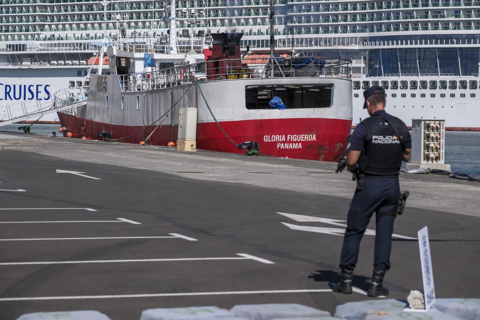 Intervenidos más de 3000 kilos de cocaína en un pesquero cerca de Canarias