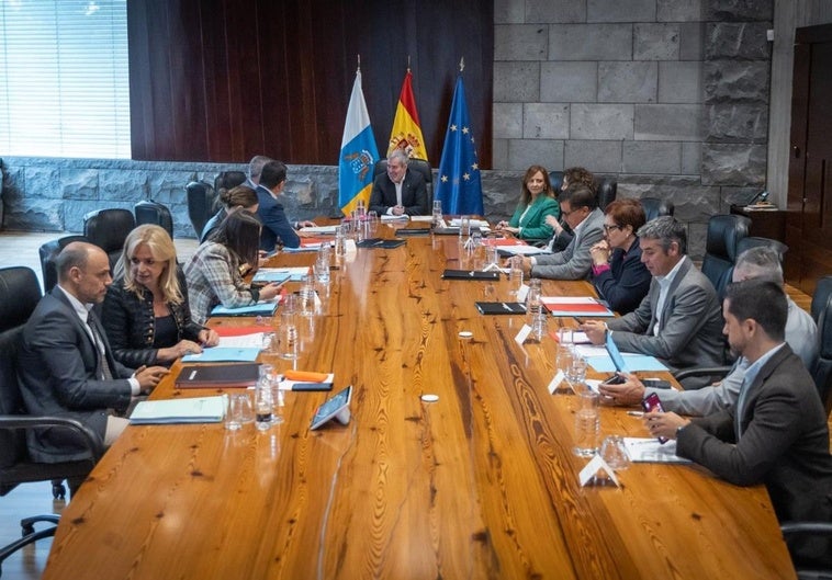 Imagen del Consejo de Gobierno celebrado ayer en la capital tinerfeña.