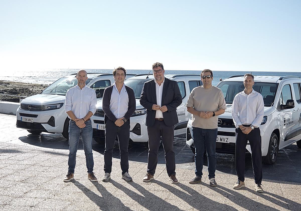 Presentación de los vehículos.