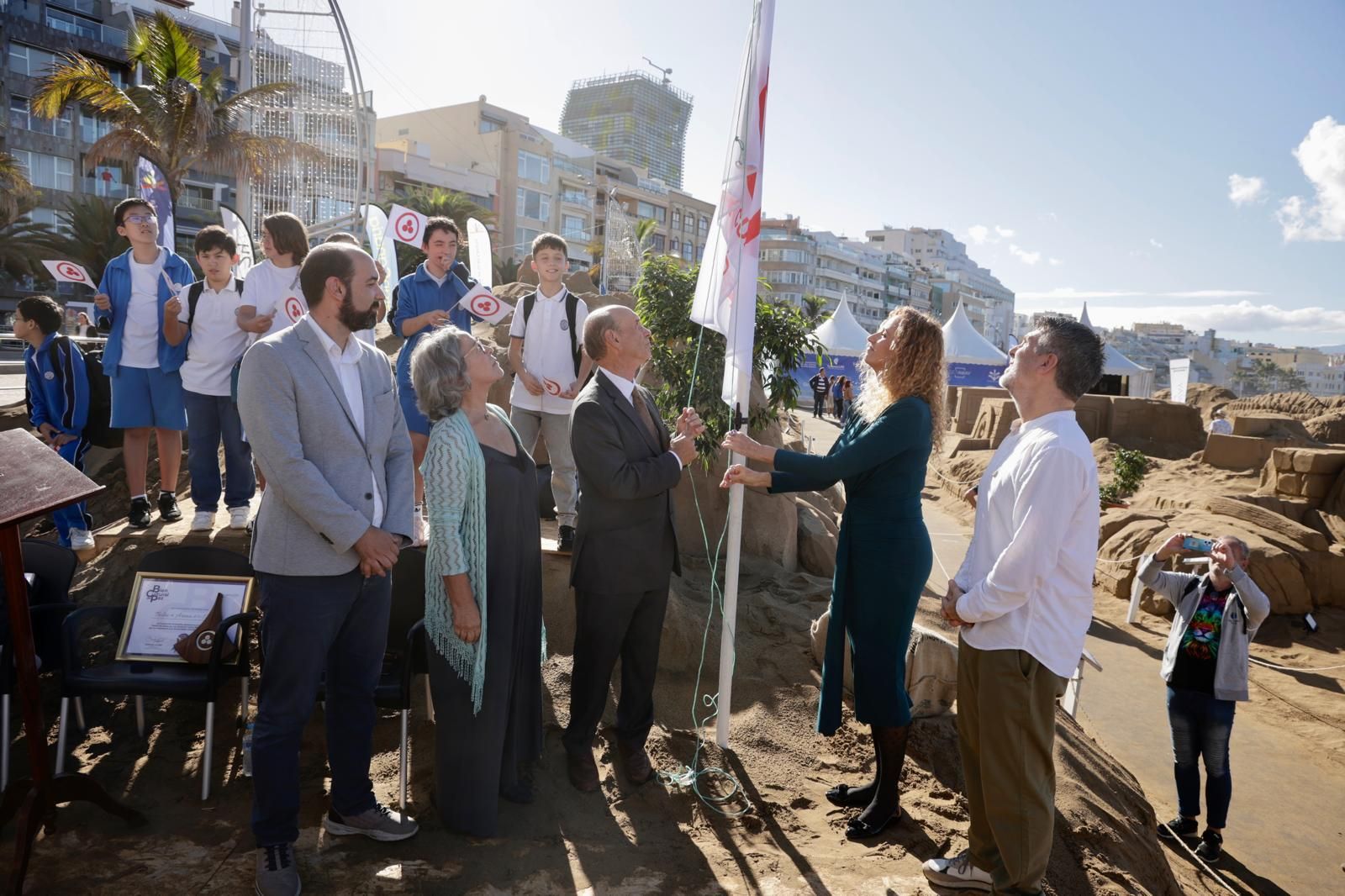 Las imágenes de reconocimiento al belén de arena como Bien Cultural de la Paz