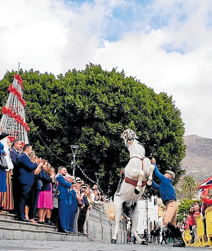 Imagen secundaria 2 - Defensa de la paz en el día de Santa Lucía