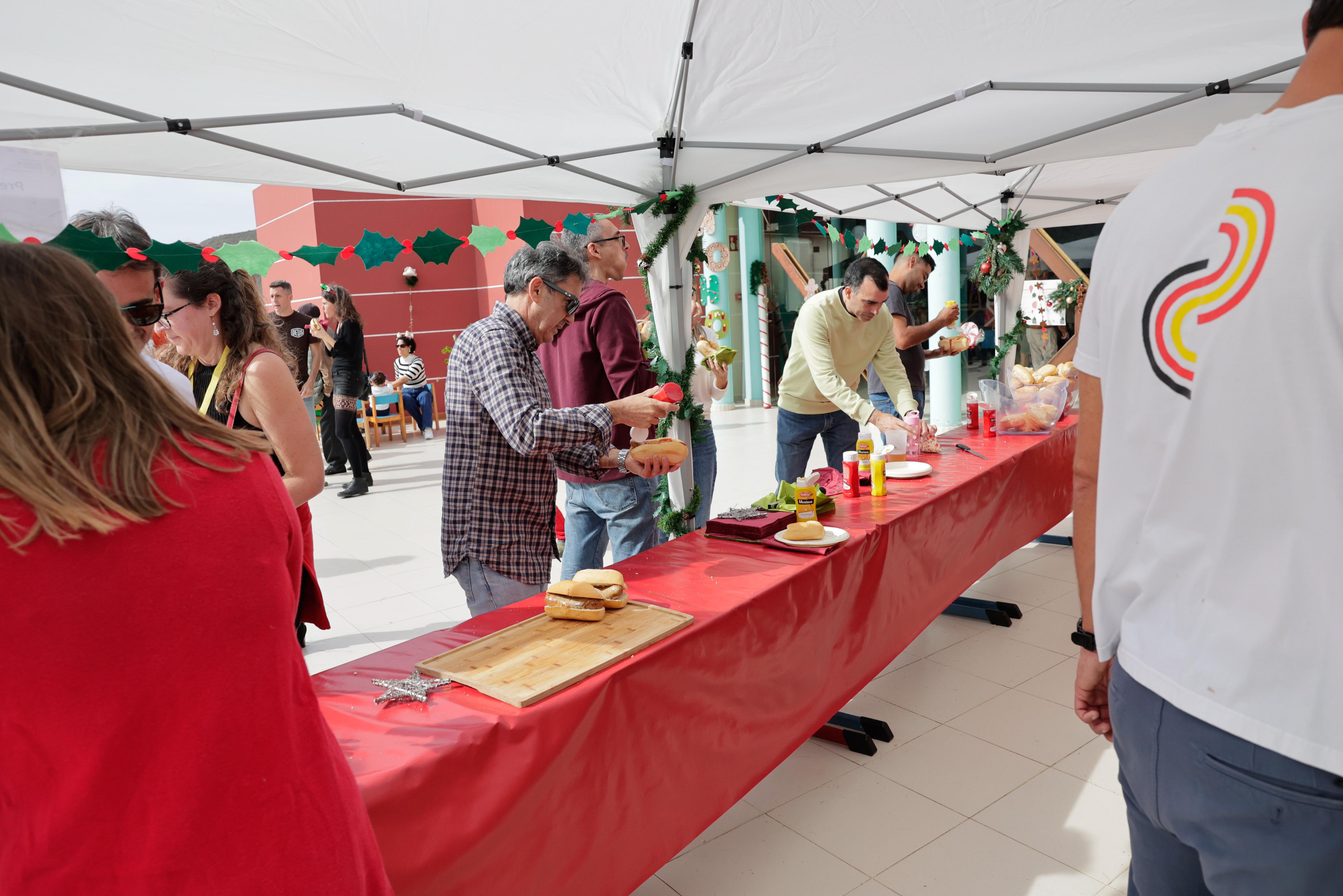 El mercadillo navideño en el Colegio Alemán, en imágenes