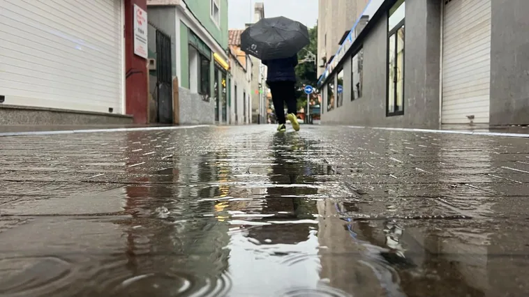 Canarias amaneció sumergida en la borrasca Dorothea.