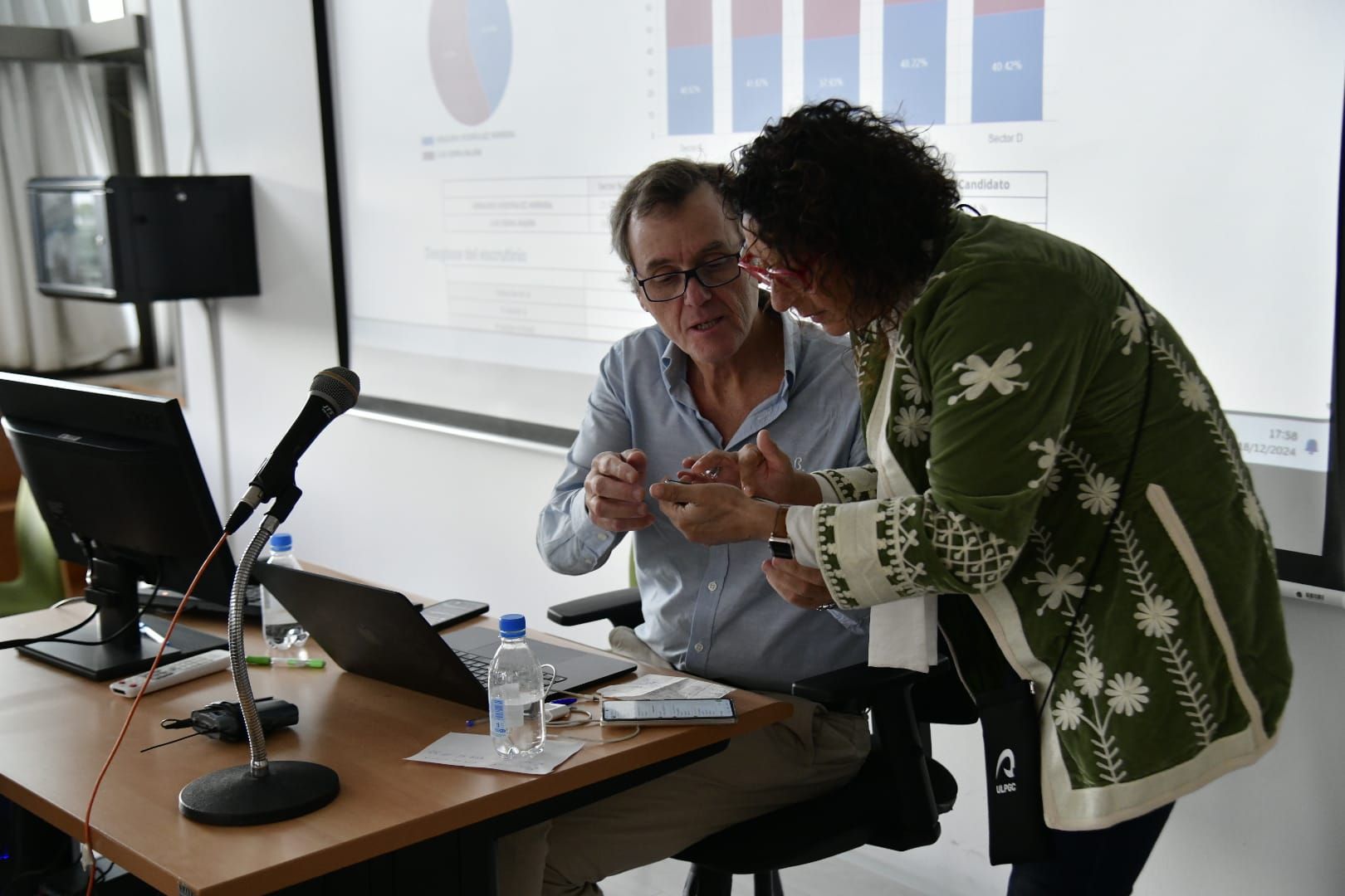 Imágenes de la segunda vuelta de las elecciones al rectorado de la ULPGC