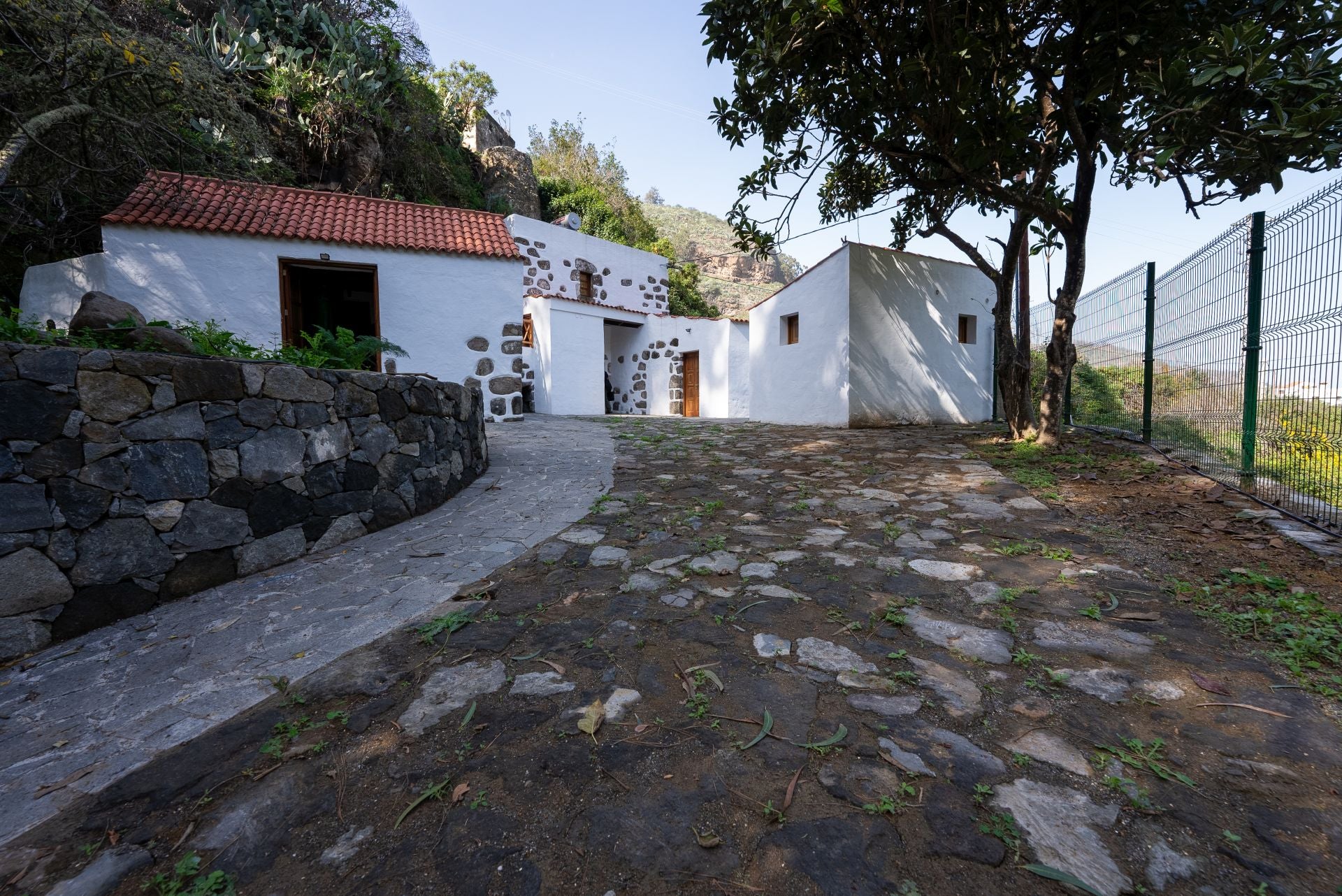 Valleseco inaugura el recuperado molino de Huerta Grande de Valsendero
