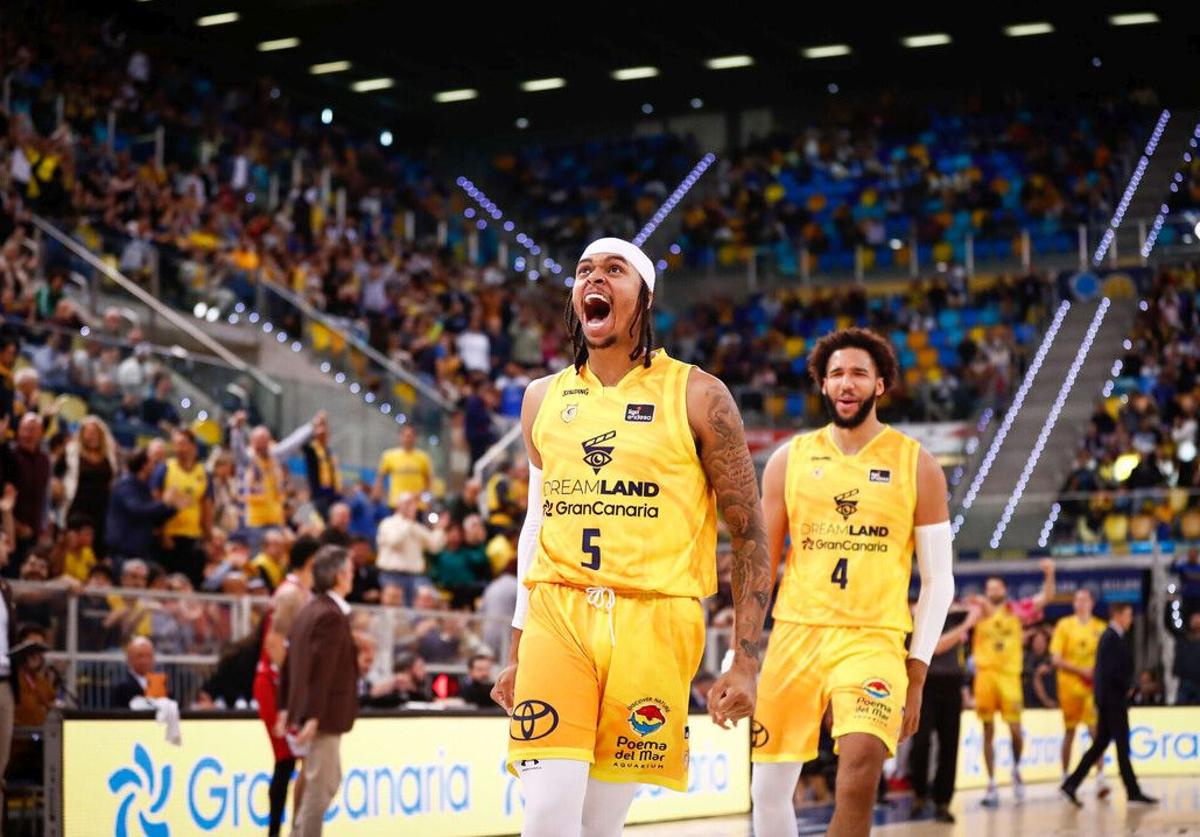 Homesley pone patas arriba el Gran Canaria Arena (96-94)