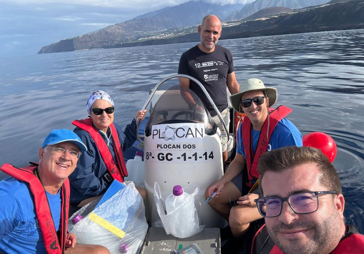 El equipo de investigación en aguas de La Palma.