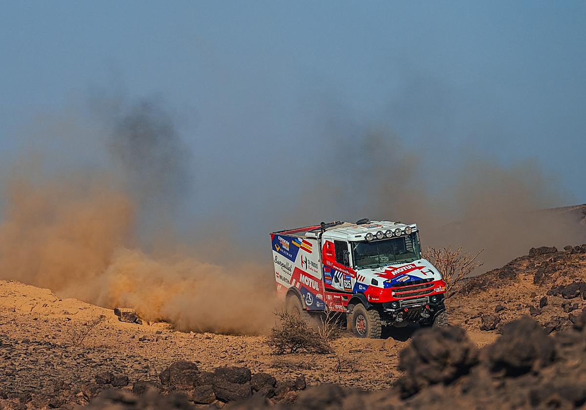 Éxito para los componentes de la Expedición Canarias Dakar.