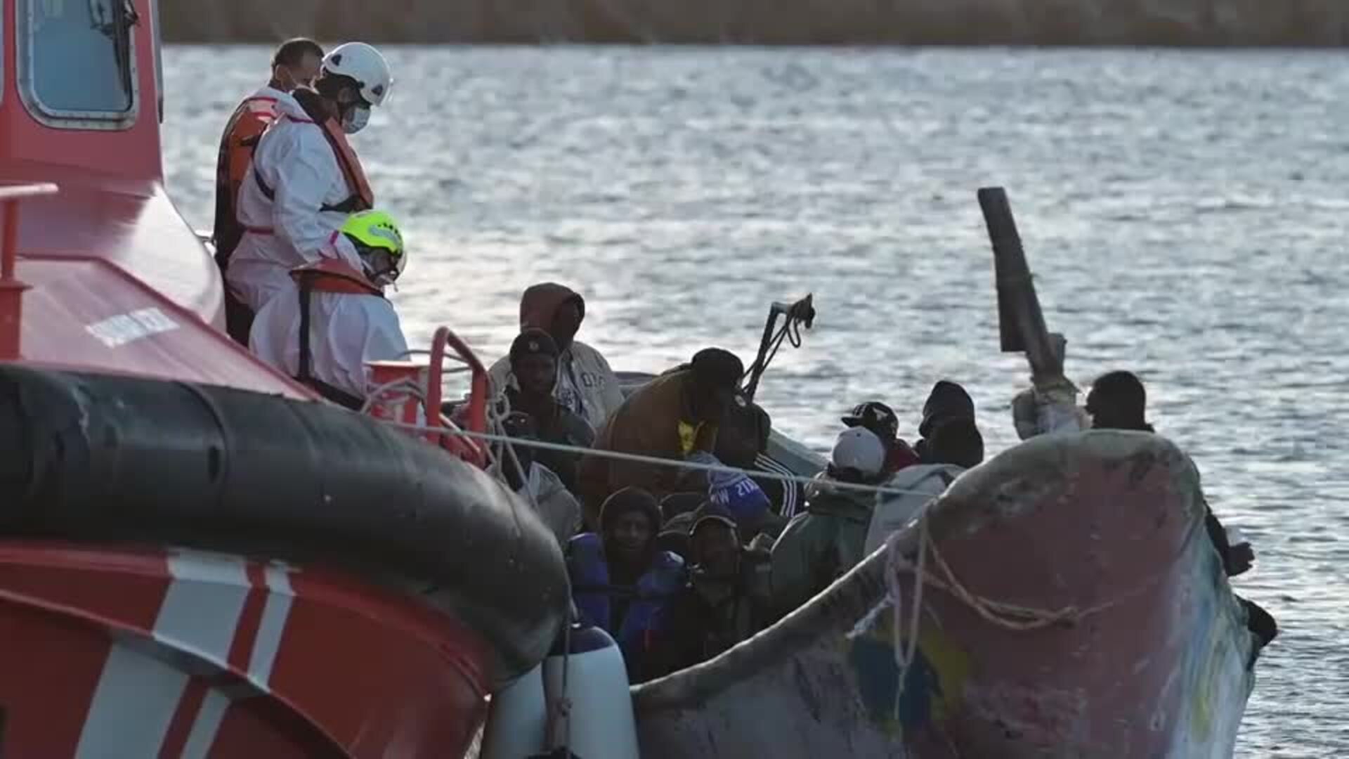 Llega un cayuco a El Hierro con 64 personas a bordo
