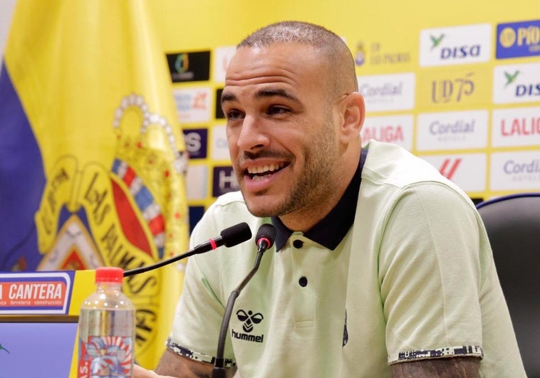 Sandro Ramírez durante la rueda de prensa.