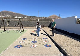 Autoridades visitando instalaciones en Mácher.
