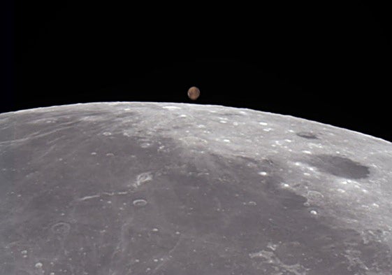 Timelapse de la Luna ocultando el planeta.