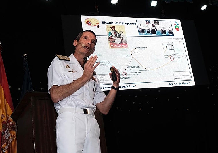 Uno de los momentos de la conferencia.