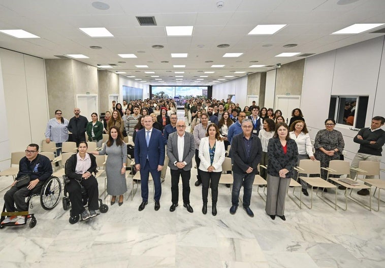 Acto de despedida de los 170 jóvenes que participaron en el Proyecto NOE Gran Canaria.