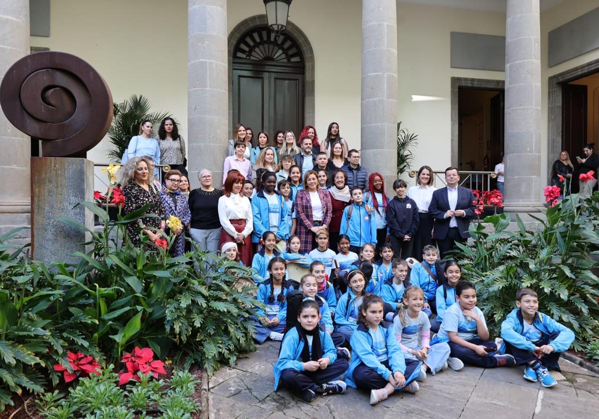 El Parlamento acoge el acto de reconocimiento a las nuevas Ciudades Amigas de la Infancia de Unicef