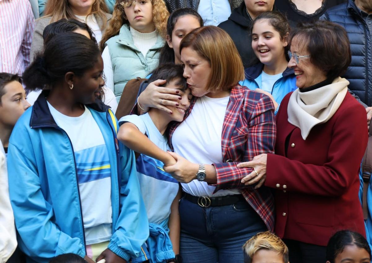 Imagen secundaria 1 - El Parlamento acoge el acto de reconocimiento a las nuevas Ciudades Amigas de la Infancia de Unicef