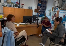 La portavoz de CC en el Cabildo se reunió con la cooperativa de pescadores de San Cristobal.