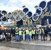 Un carnaval bajo la antorcha de 1,5 kilómetros de luces LED