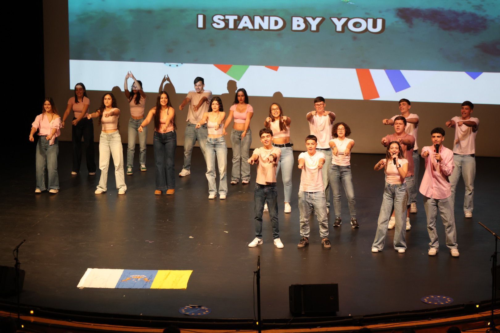 El IES Vecindario brilla con talento en la celebración de Erasmusvisión