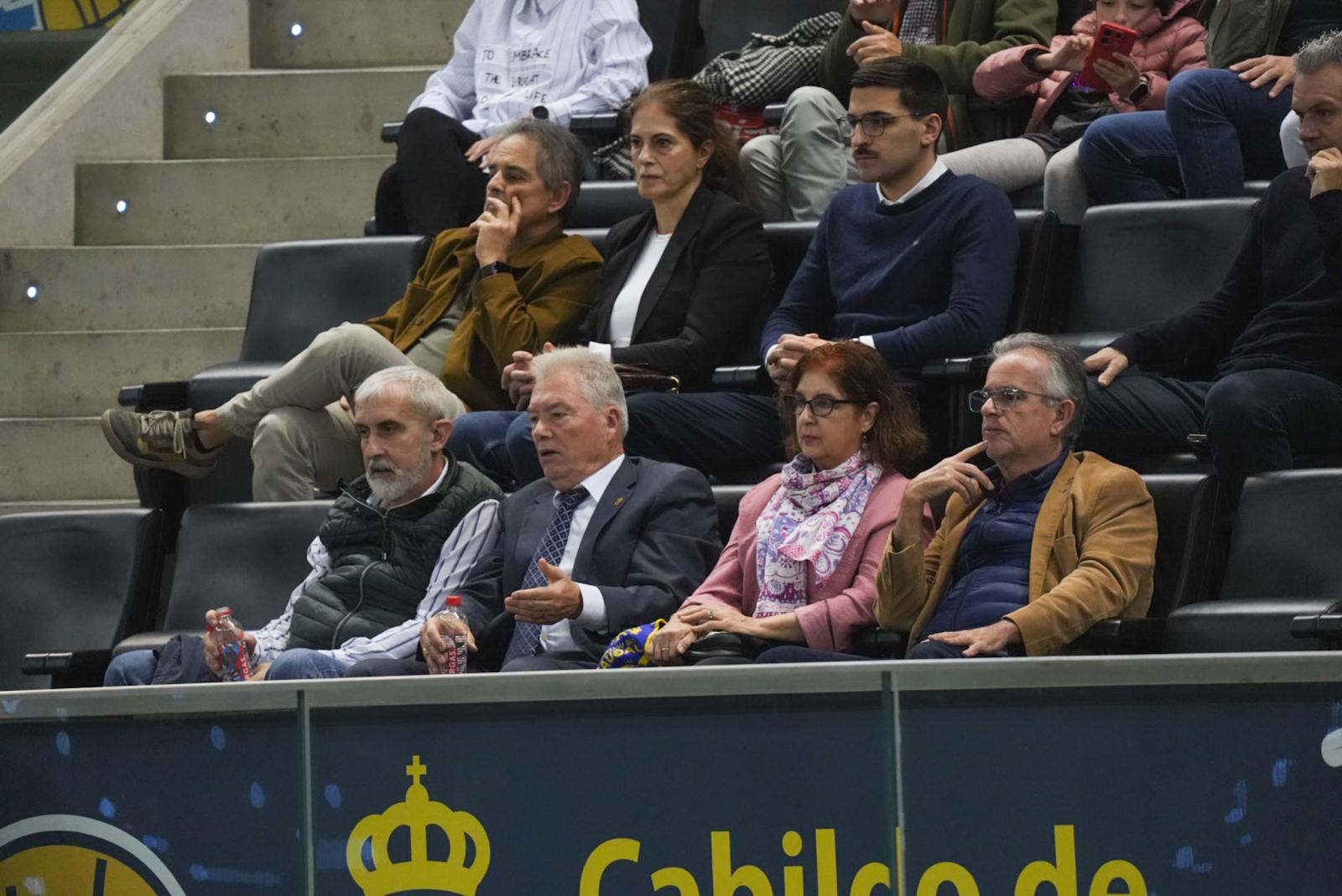 Todas las instantáneas del triunfo amarillo ante el Manacor