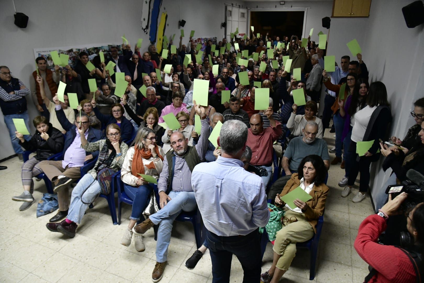 La asamblea de Roque Aguayro, en imágenes