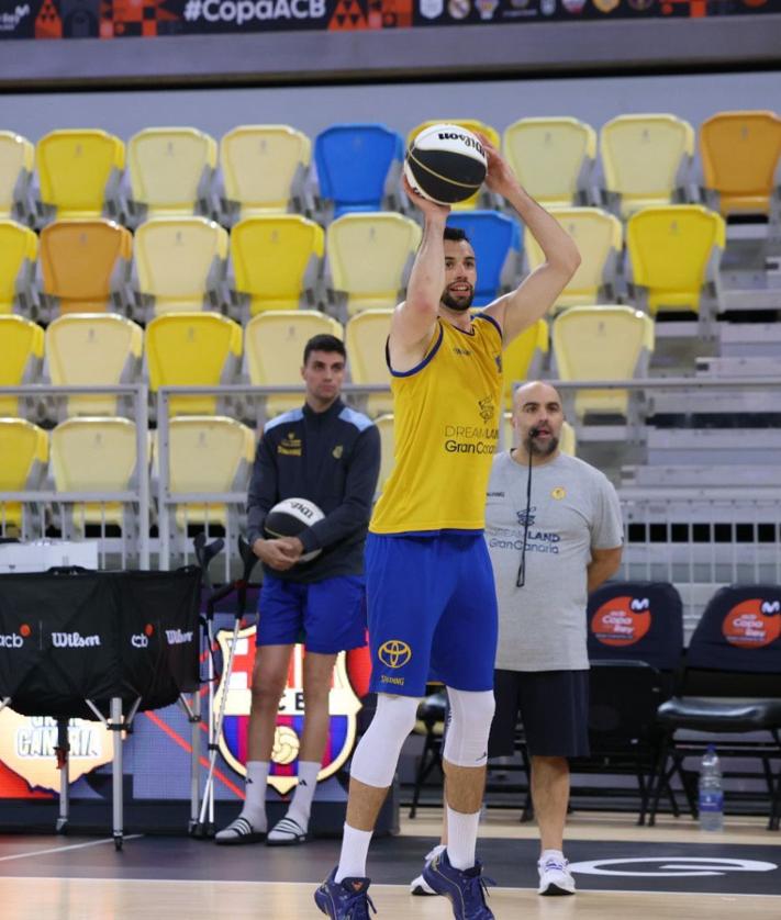 Imagen secundaria 2 - El Dreamland Gran Canaria contra todo: sus dudas, el favoritismo del Valencia Basket y la maldición del anfitrión