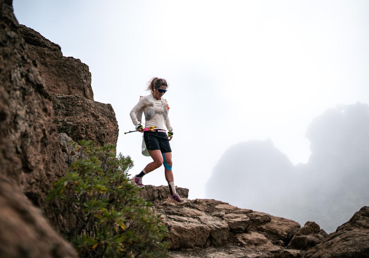 Claudia Tremps durante una carrera de trail.