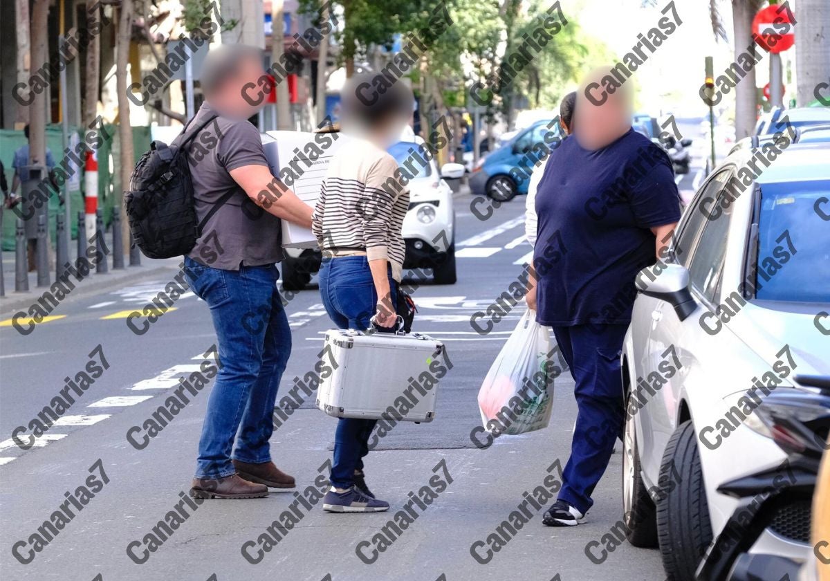 El presunto asesino de María Dolores, en un registro domiciliario en la capital grancanaria