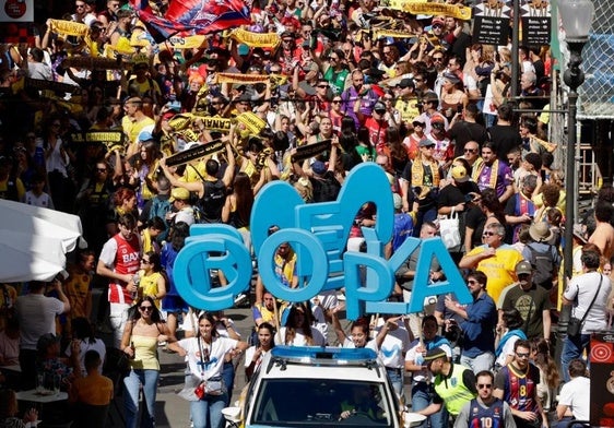 Las Palmas de Gran Canaria, abarrotada de aficionados.