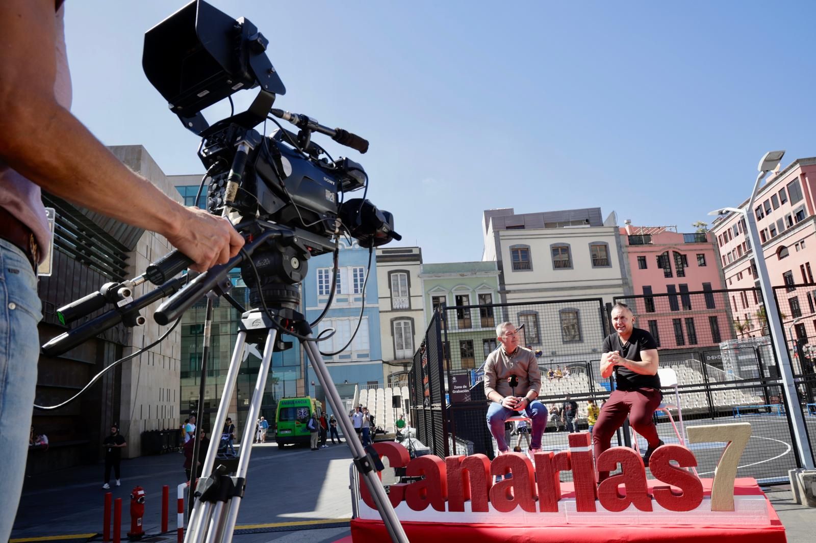 Las imágenes más destacadas de la emisión especial en directo de Canarias7.es