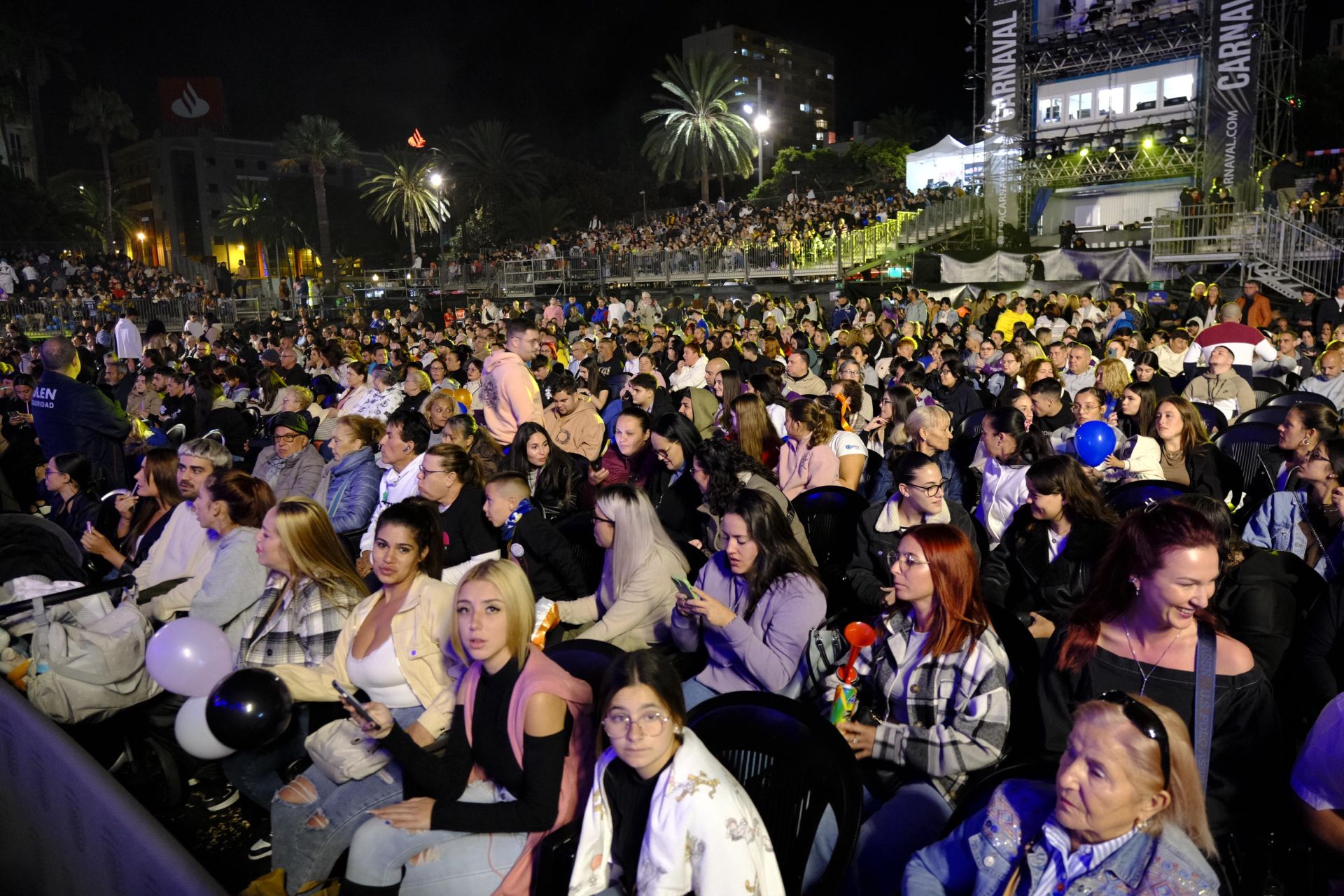 La primera fase de murgas adultas del carnaval de Las Palmas de Gran Canaria, en imágenes