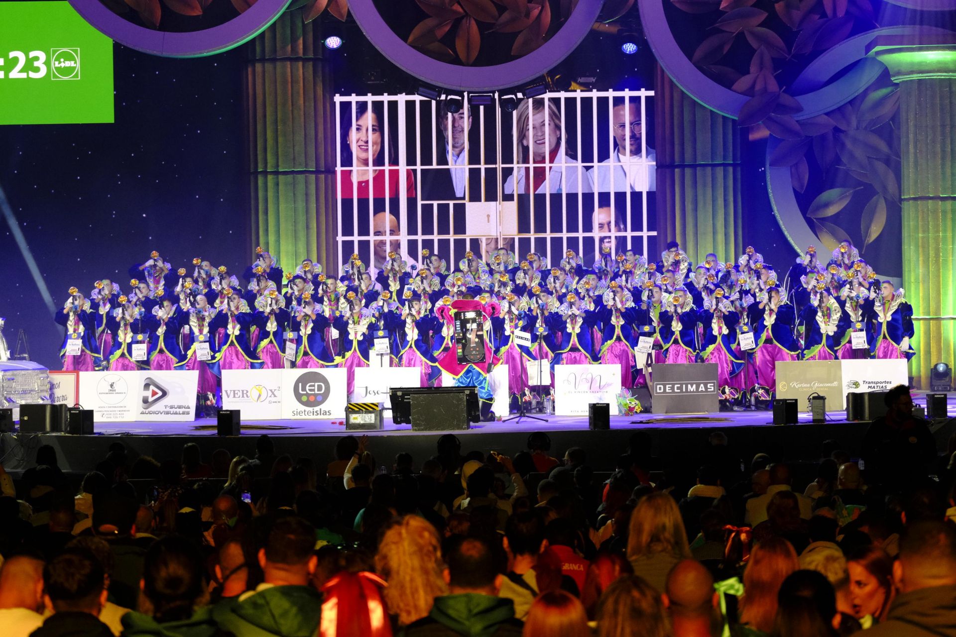 La primera fase de murgas adultas del carnaval de Las Palmas de Gran Canaria, en imágenes