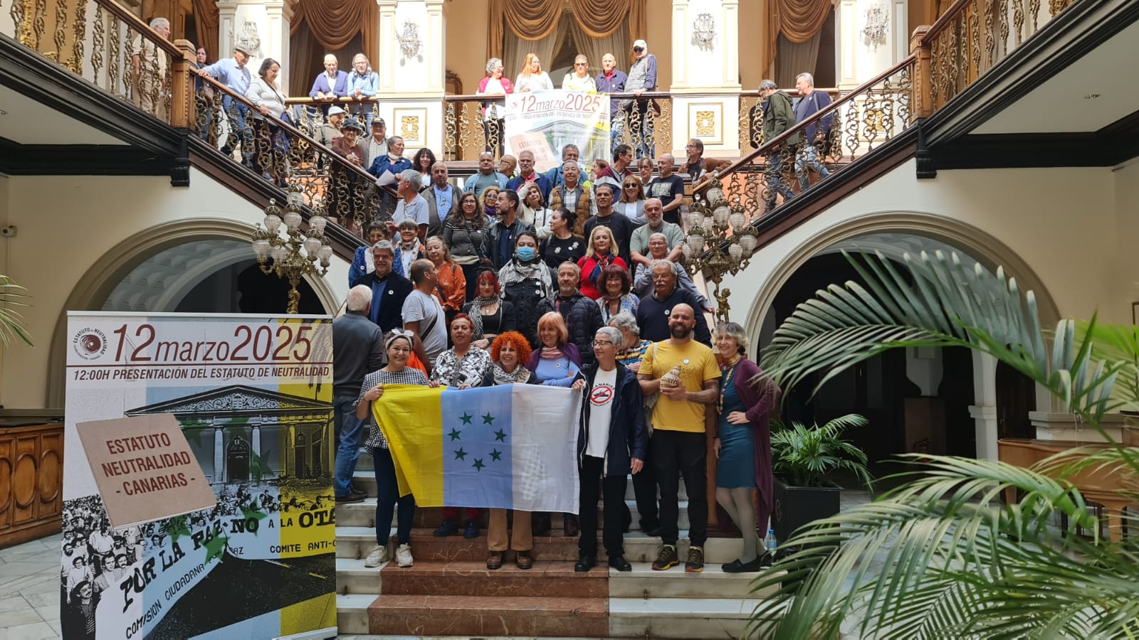 Presentación del manifiesto en el Gabinete Literario de Las Palmas de Gran Canaria.