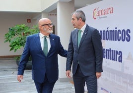 Juan Jesús Rodríguez Marichal, presidente de la Cámara de Comercio, con Manuel Domínguez, vicepresidente canario.