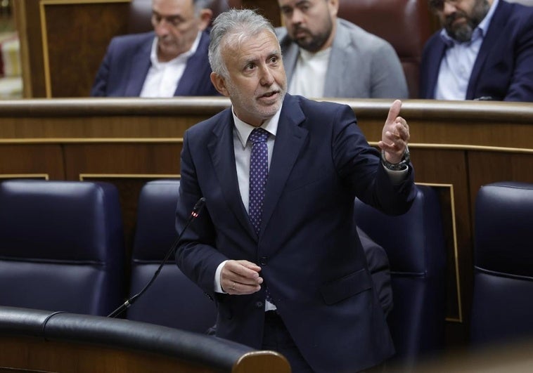 Ángel Víctor Torres en el Congreso de los Diputados.