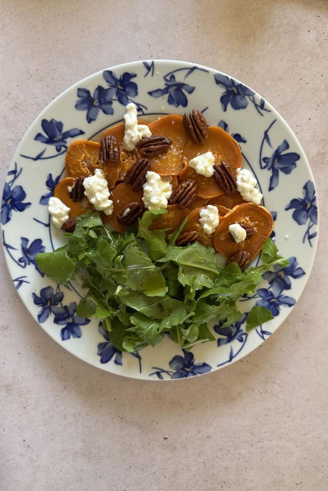 ensalada de batata y requesón para cenar