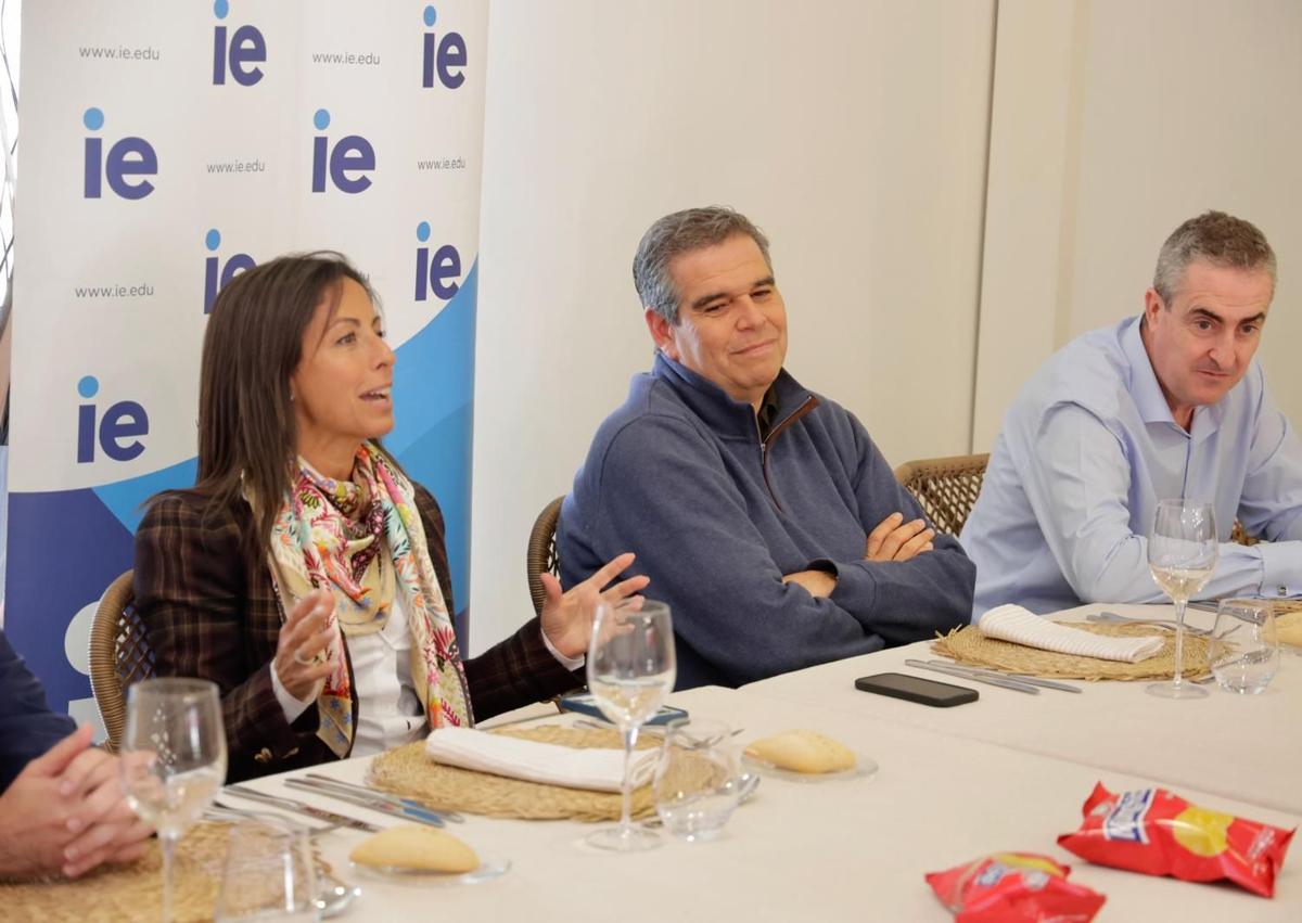 Imagen secundaria 1 - Matías García Brugos, invitado al AMP del IE Business School