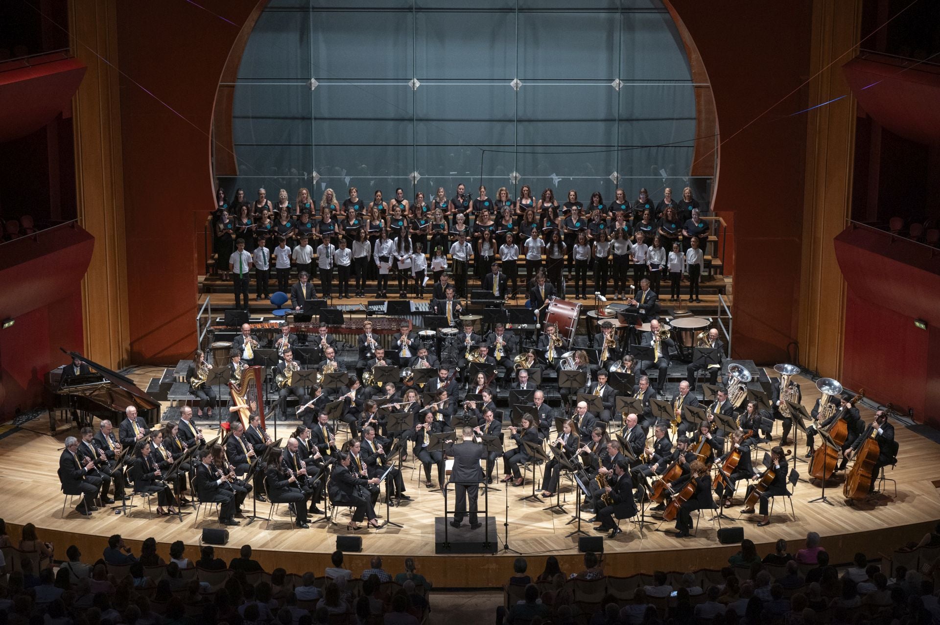 Actuación de la Sociedad Musical en el auditorio en 2023.