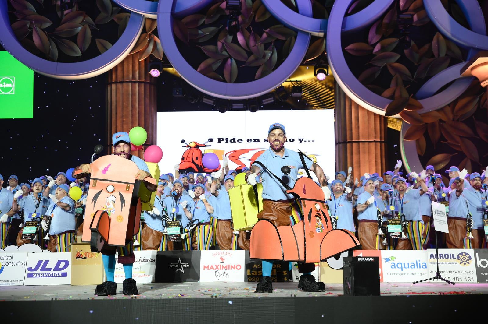 Magia y humor en la final de murgas del carnaval de Las Palmas de Gran Canaria