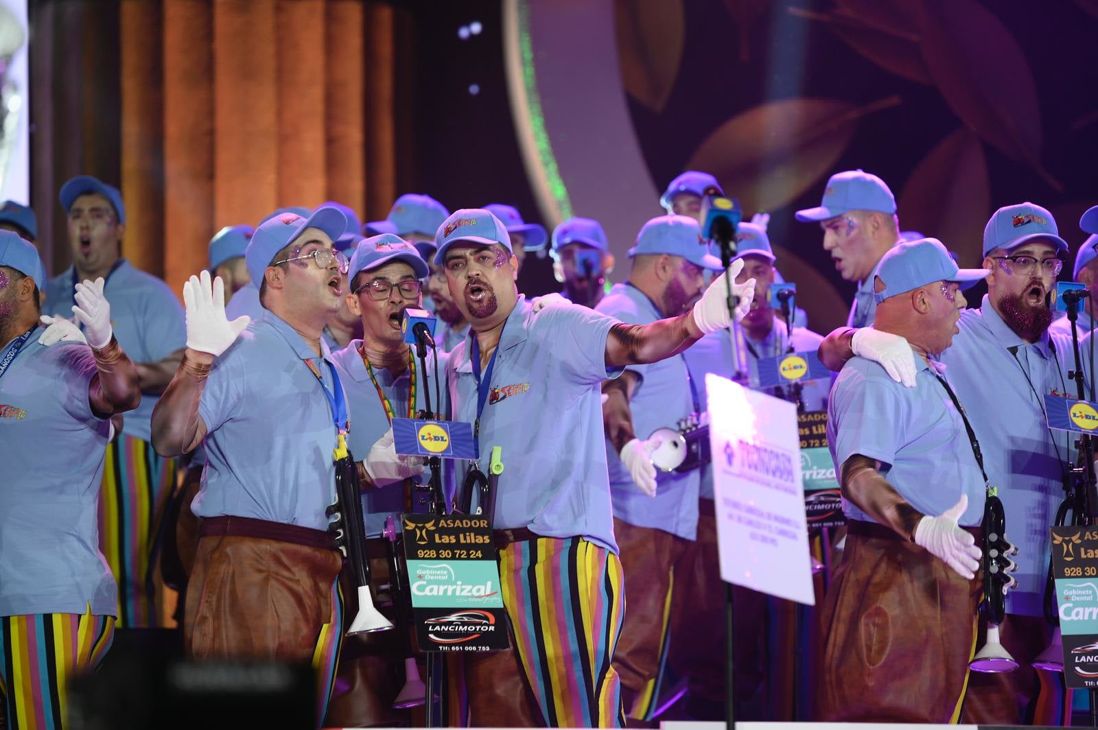 Magia y humor en la final de murgas del carnaval de Las Palmas de Gran Canaria