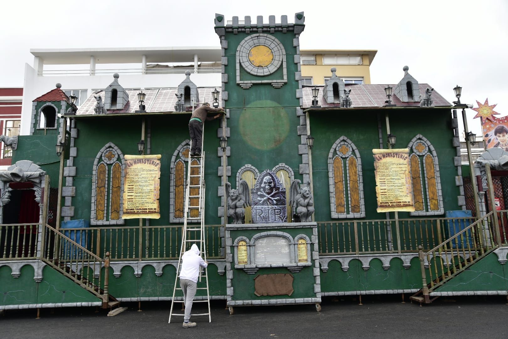 La feria de atracciones ya se prepara para el carnaval en El Refugio