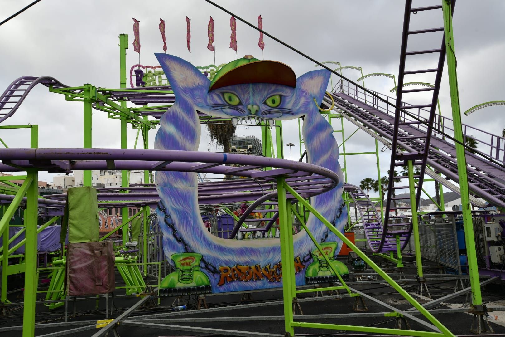 La feria de atracciones ya se prepara para el carnaval en El Refugio