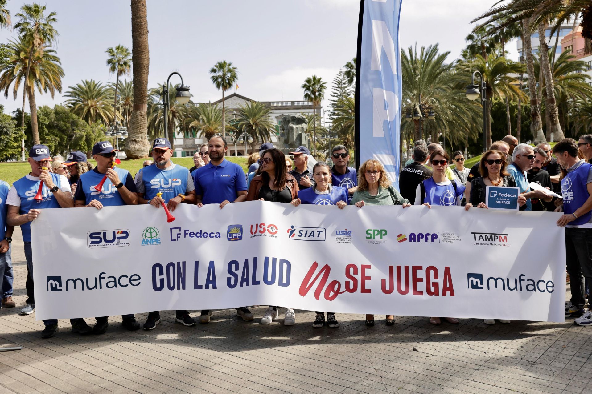 10 sindicatos salen a la calle en la capital grancanaria en defensa del sistema de Muface