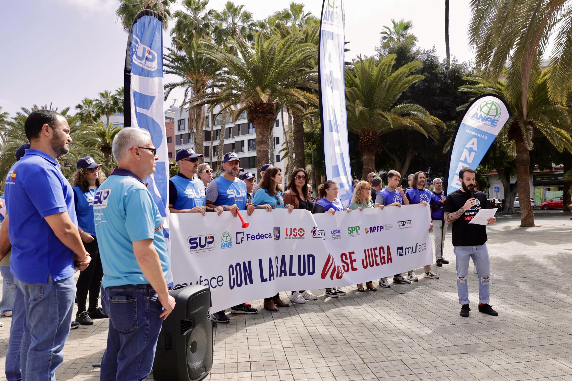 10 sindicatos salen a la calle en la capital grancanaria en defensa del sistema de Muface