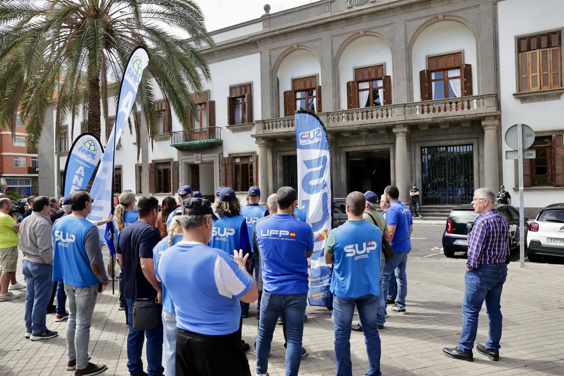 10 sindicatos salen a la calle en la capital grancanaria en defensa del sistema de Muface